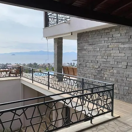 Bodrum Kadikalesi Oezel Havuzlu 5+1 Kiralik Villa * Бодрум