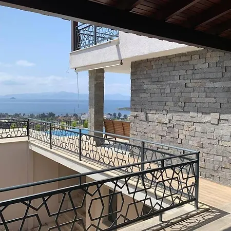 Bodrum Kadikalesi Oezel Havuzlu 5+1 Kiralik Villa Willa *