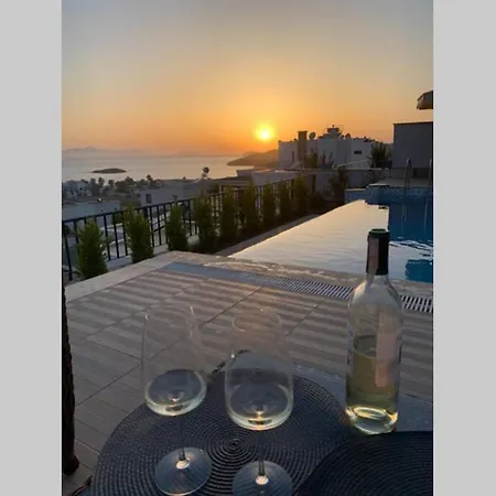 Bodrum Kadikalesi Oezel Havuzlu 5+1 Kiralik Villa * Bodrum
