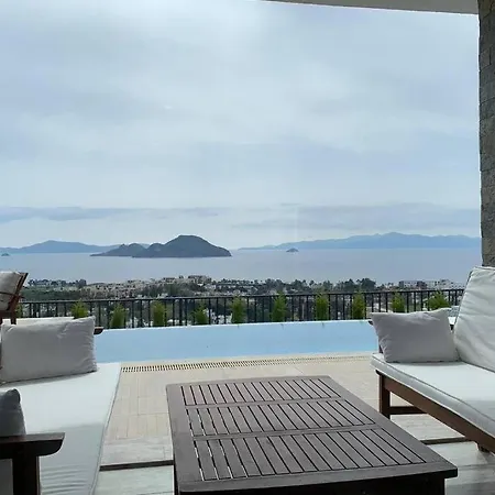 Bodrum Kadikalesi Oezel Havuzlu 5+1 Kiralik Villa Willa *