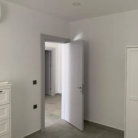 Bodrum Kadikalesi Oezel Havuzlu 5+1 Kiralik Villa