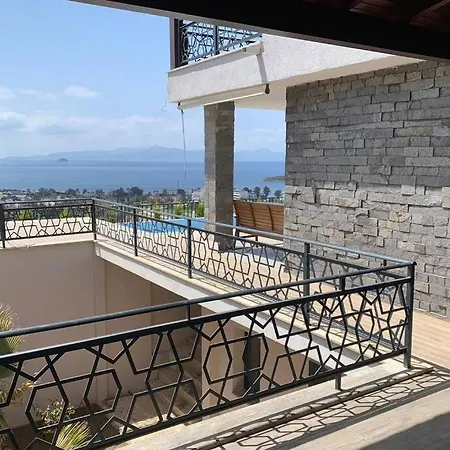 Bodrum Kadikalesi Oezel Havuzlu 5+1 Kiralik Villa Vila Bodrum