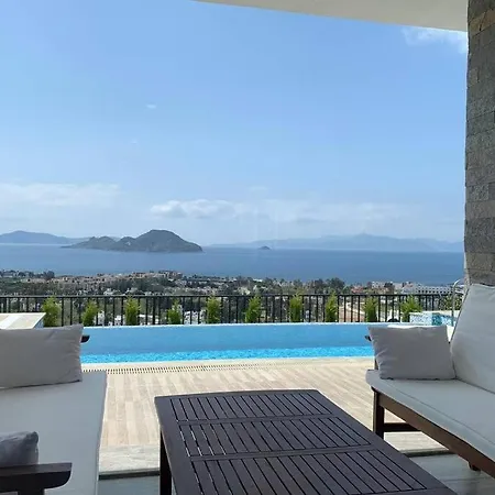 Bodrum Kadikalesi Oezel Havuzlu 5+1 Kiralik Villa Vila Bodrum