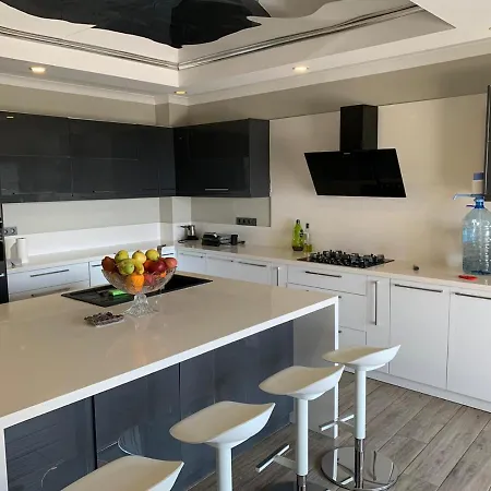 Vila Bodrum Kadikalesi Oezel Havuzlu 5+1 Kiralik Villa Bodrum